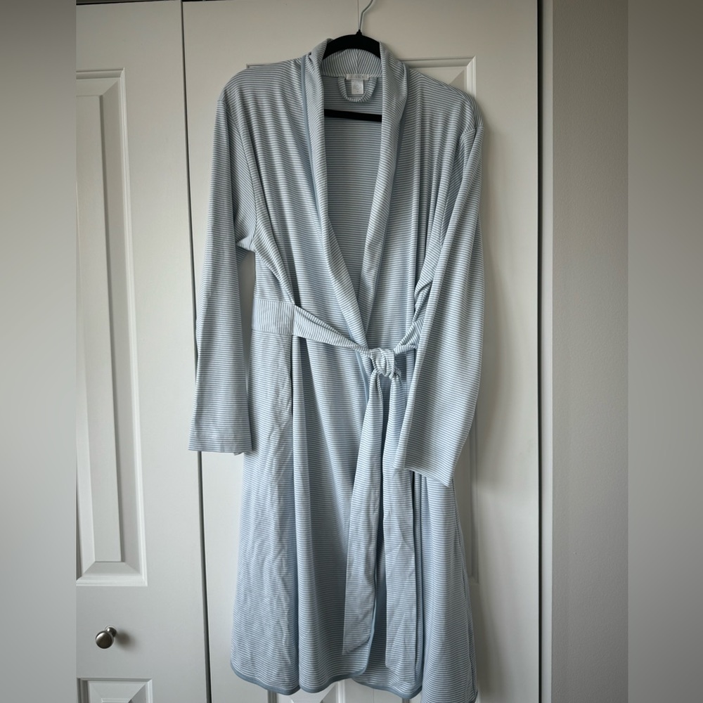 Lake Pima Robe
